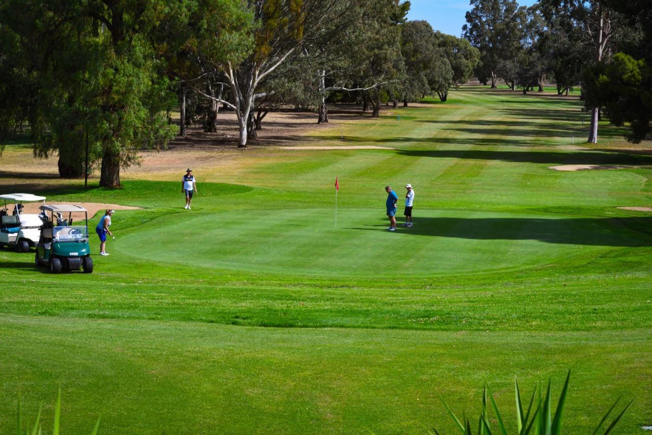 Renmark Country Club Eksteriør billede